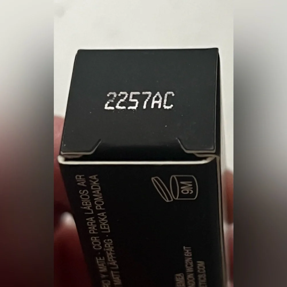 NARS air matte
